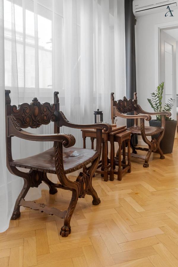 Rentforcomfort Coquette 1Bdr Calea Victoriei Бухарест Екстер'єр фото